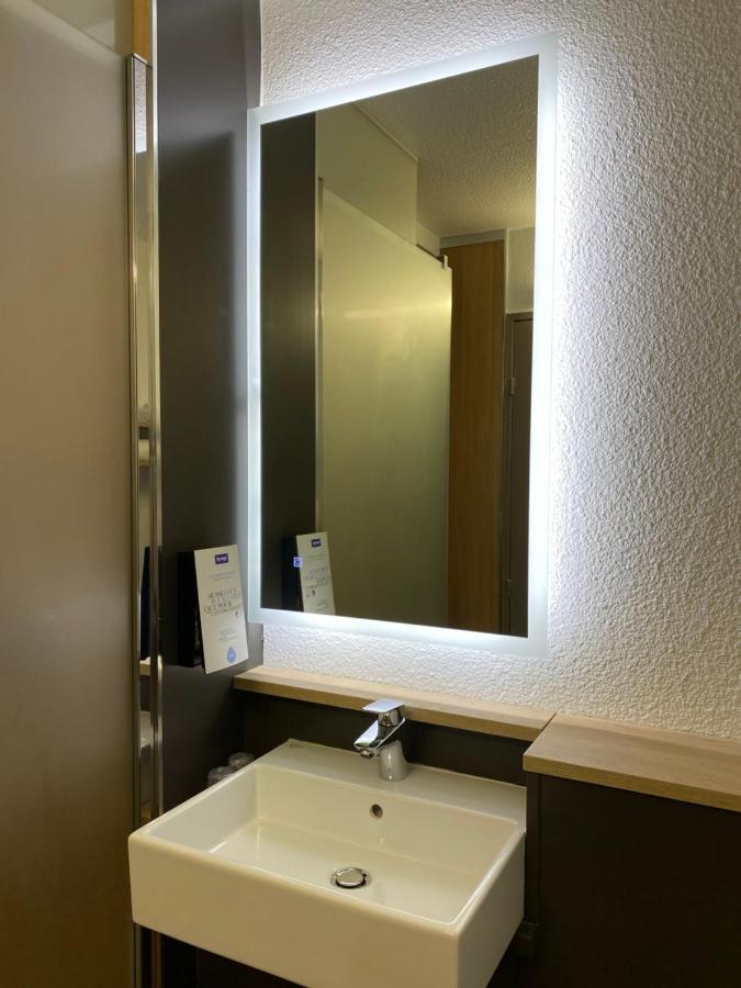Hotel Kyriad Direct - Les Valence 2*