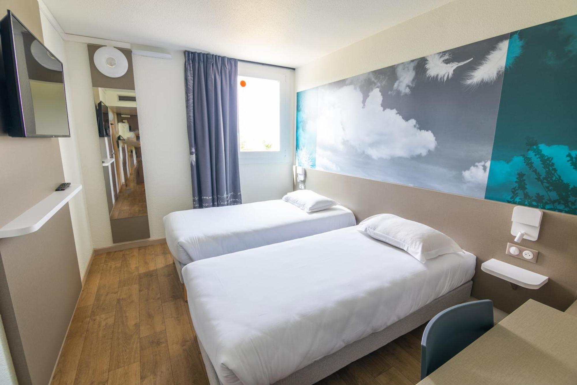Kyriad Direct - Les Valence Hotel