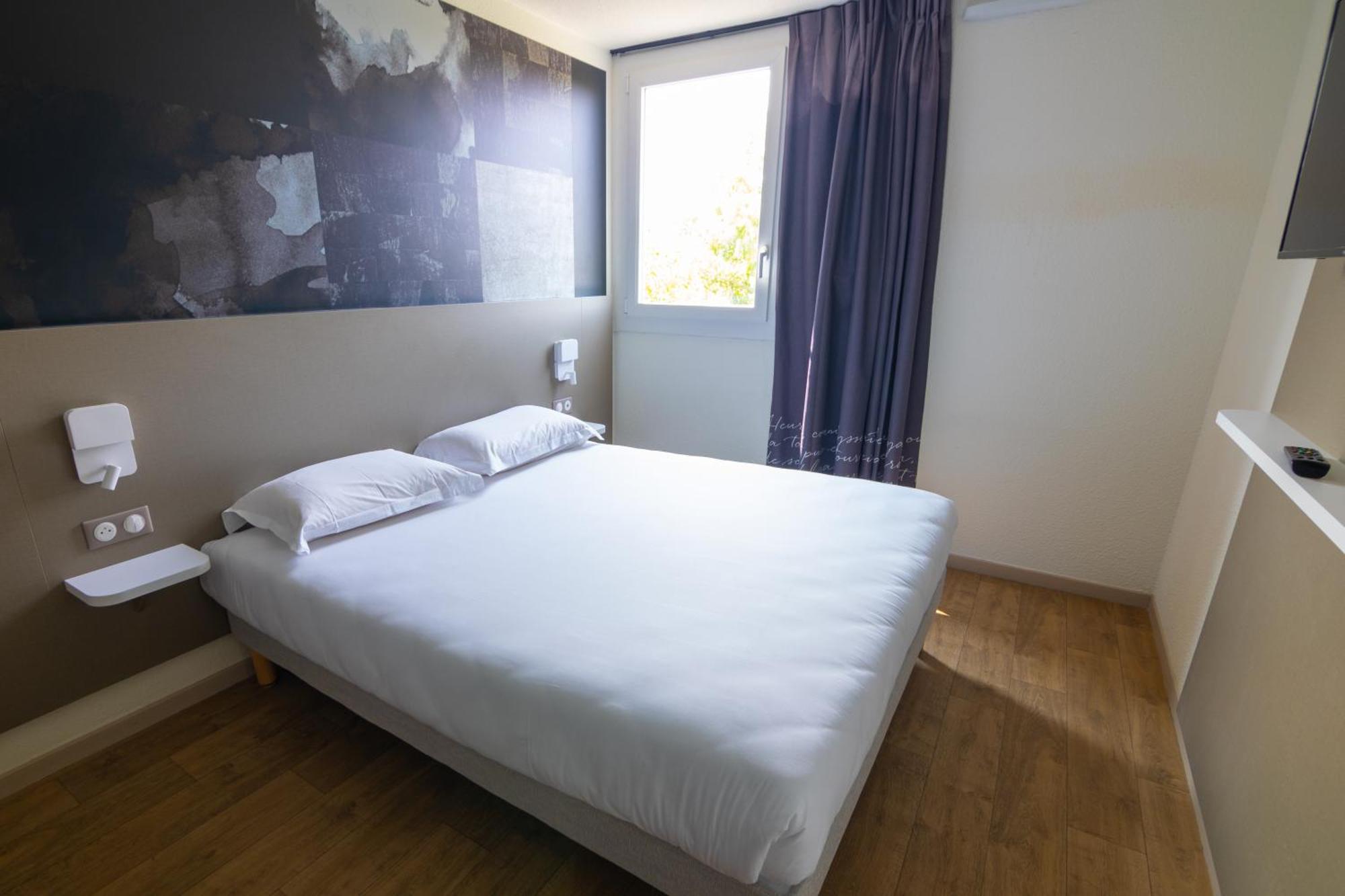 Hotel Kyriad Direct - Les Valence 2*